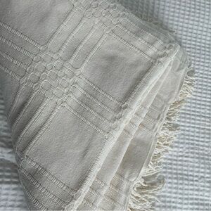 Cream Textured Throw Blanket Queen size